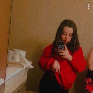 Meet your Posher, Lucy